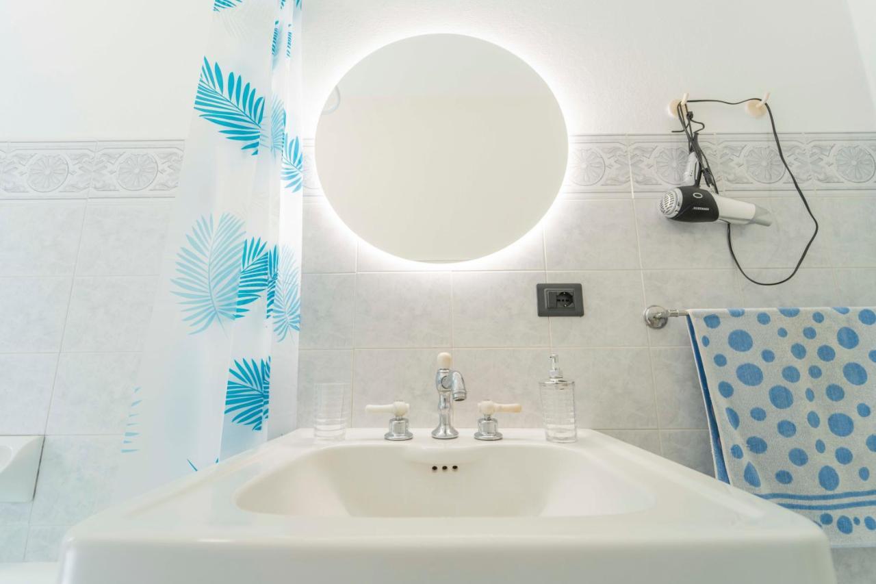 193 - Casa Via Della Chiusa - Centralissimo E Vicino Alla Baia Del Silenzio, Spiaggia E Mare 150M - Parcheggio Gratis Incluso E Aria Condizionata Sestri Levante Exterior foto